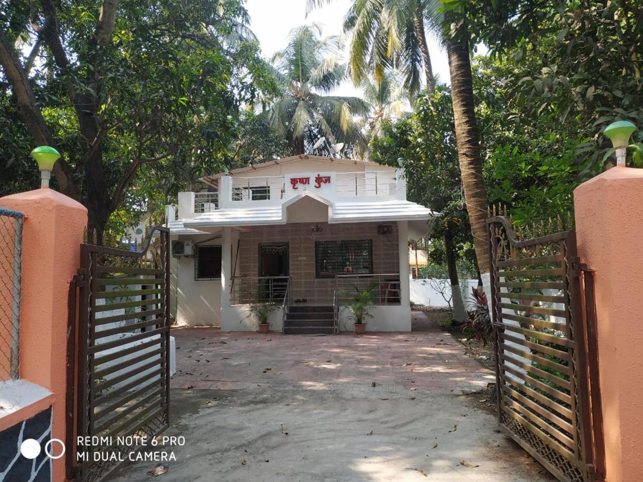 Krushna Kunj Holiday Home Алибаг Екстериор снимка
